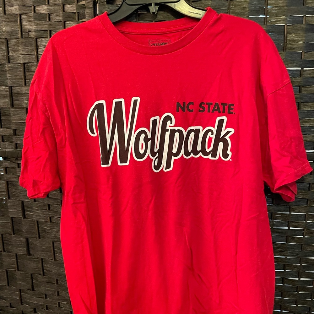 🛍️ 4 for $30 🧢 NC State Wolfpack T-shirt
